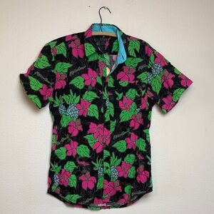 Maui and Sons Black and Pink Floral Shirt